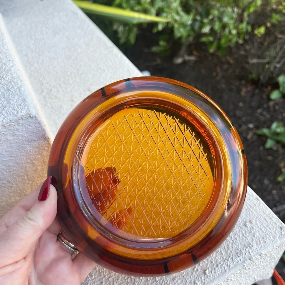 VTG 1960-70s Mid-Century Modern Amber Heavy Glass Ashtray Round 6" Cigars Prop - Picture 9 of 11